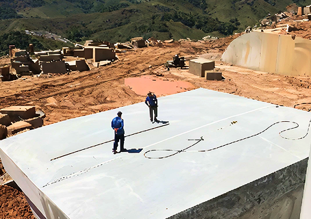Verde Gloria quarry platform